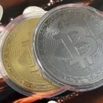 آخرین وضعیت بازار رمزارزها در جهان  قیمت بیتکوین بالای ۹۰ هزار دلار ماند